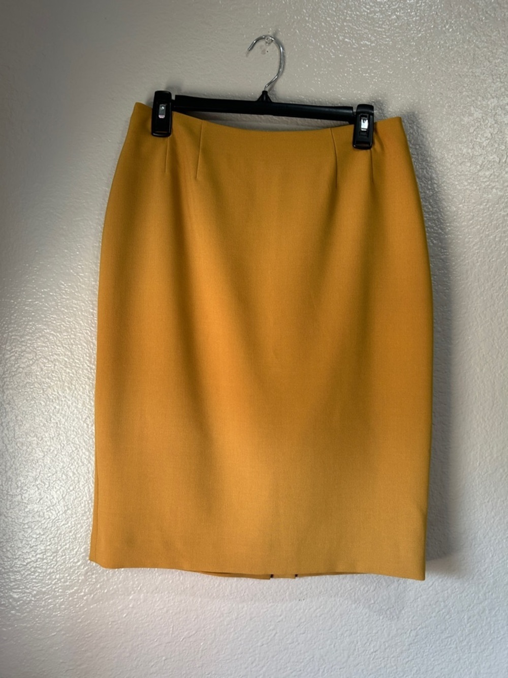 Black Label Evan Picone Women’s Mustard Yellow Pencil Midi Skirt Sz 4 TC0194